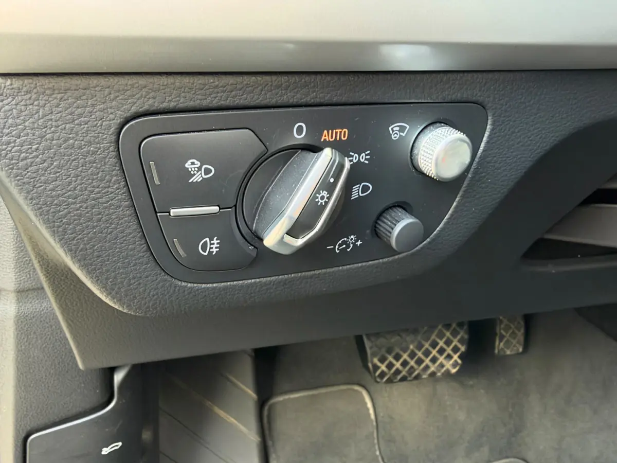 55 TFSI e 367 PK S Edition S-line Panorama/Keyless/Black Edition