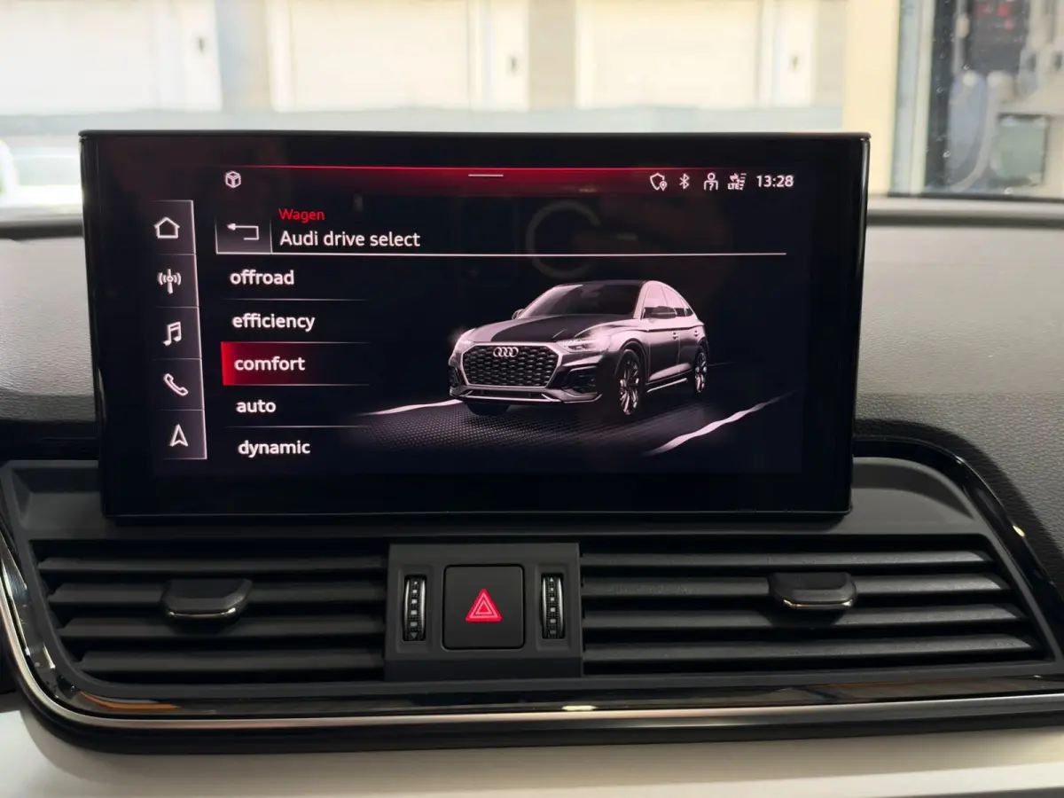 55 TFSI e 367 PK S Edition S-line Panorama/Keyless/Black Edition