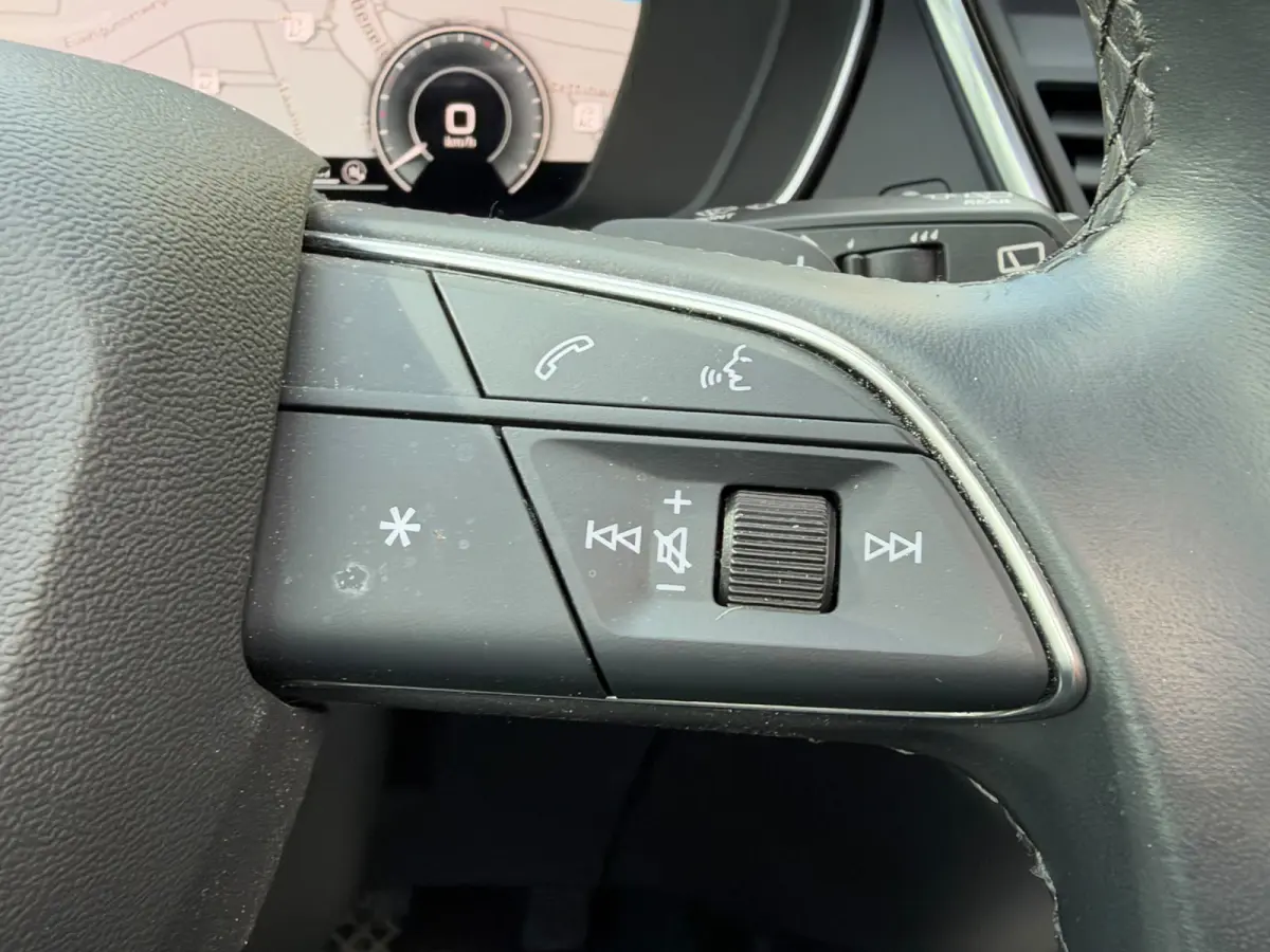 55 TFSI e 367 PK S Edition S-line Panorama/Keyless/Black Edition