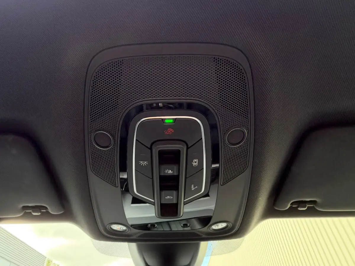55 TFSI e 367 PK S Edition S-line Panorama/Keyless/Black Edition