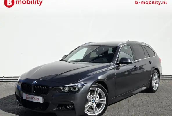 318i High Executive M-Sport Apple CarPlay NL Auto! | Achteruitrijcamera | LED | Leer | PDC