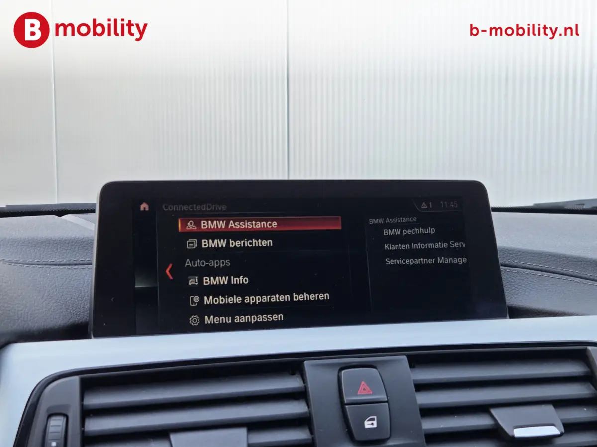 318i High Executive M-Sport Apple CarPlay NL Auto! | Achteruitrijcamera | LED | Leer | PDC