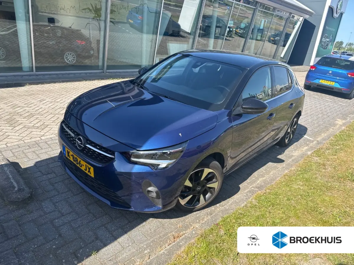 Elegance 50 kWh l Camera l Cr Control l LED l Parkeersensoren l 16" Velgen l Metallic lak l Multifunct. Stuurwiel l