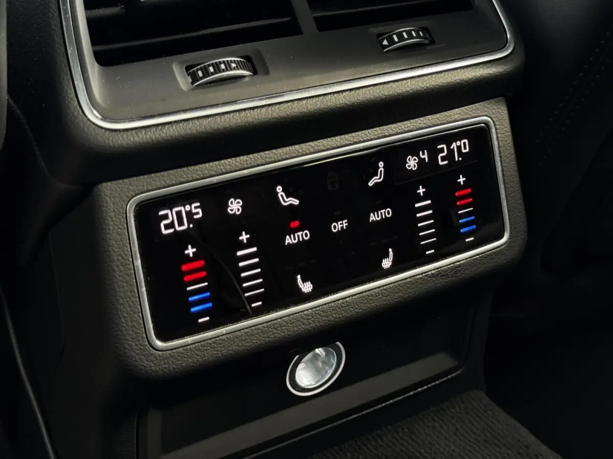 50 TDI S-Line Quattro|286PK|Pano|Memory|21"ABT