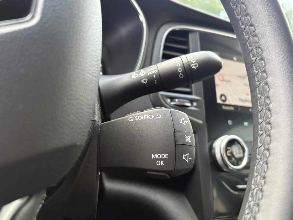 TCe Business Zen Keyless Camera Clima