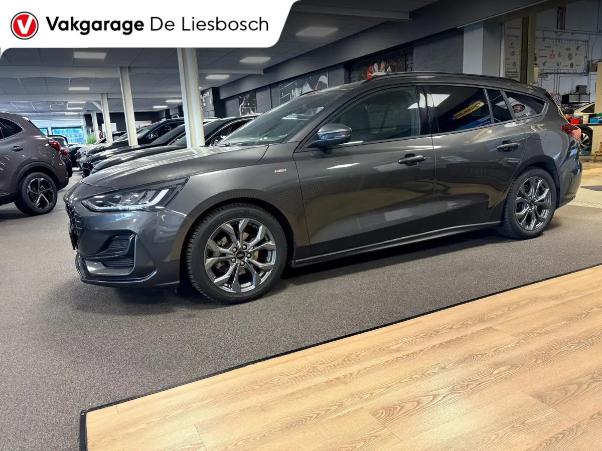 1.0 EcoBoost Hybrid ST Line X automaat / Camera / cruise / stoel en stuurverwarming