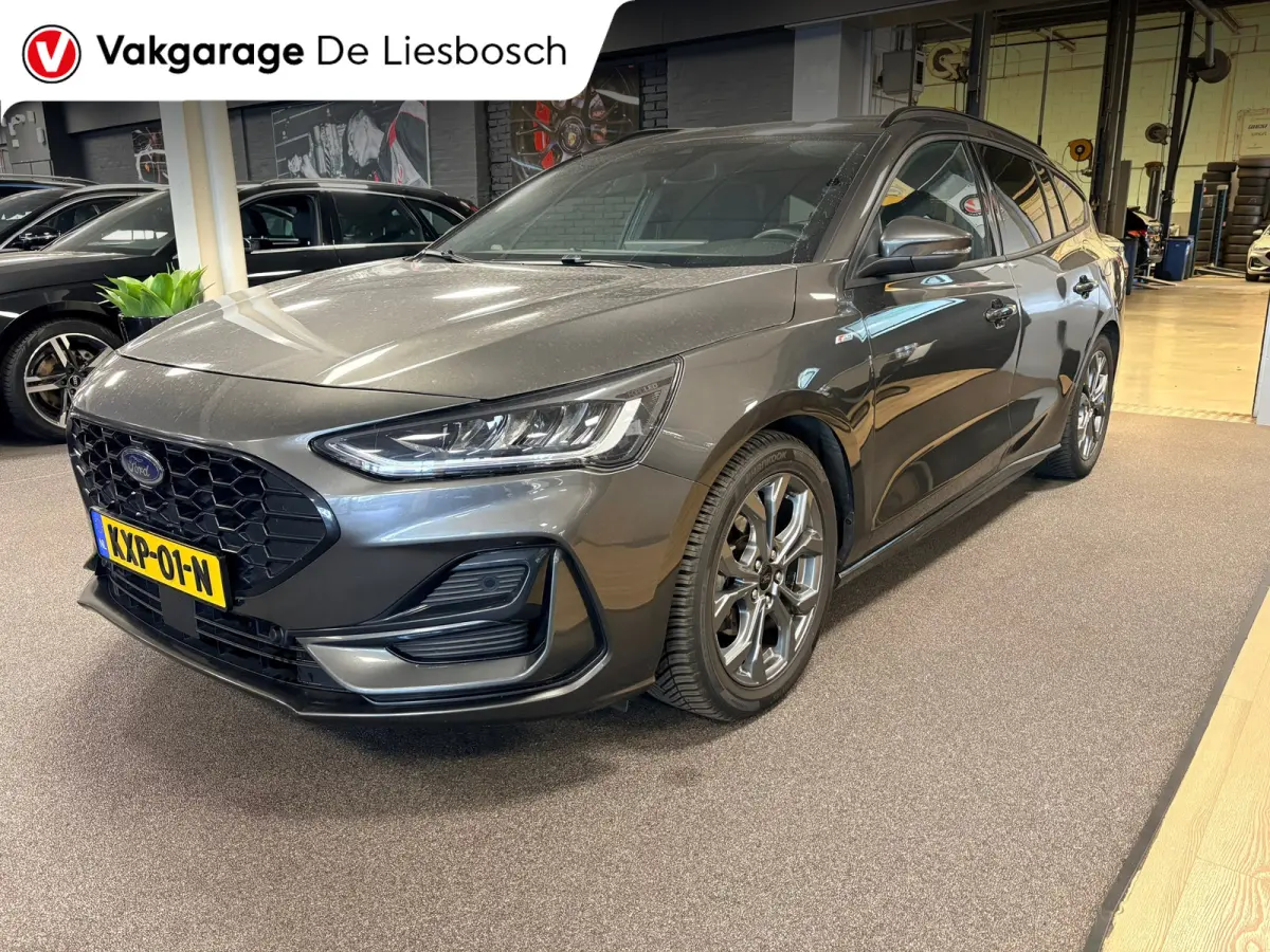 1.0 EcoBoost Hybrid ST Line X automaat / Camera / cruise / stoel en stuurverwarming