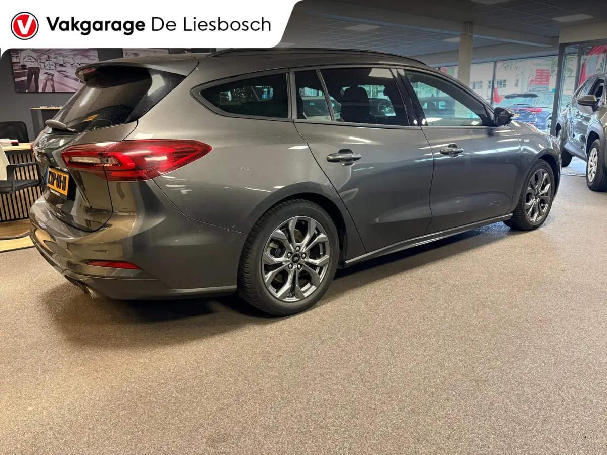 1.0 EcoBoost Hybrid ST Line X automaat / Camera / cruise / stoel en stuurverwarming