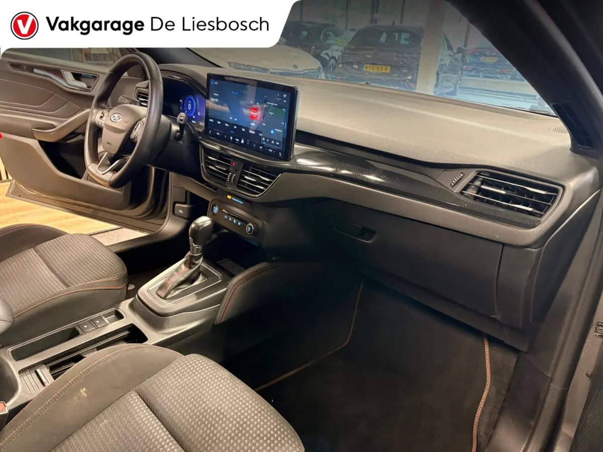1.0 EcoBoost Hybrid ST Line X automaat / Camera / cruise / stoel en stuurverwarming