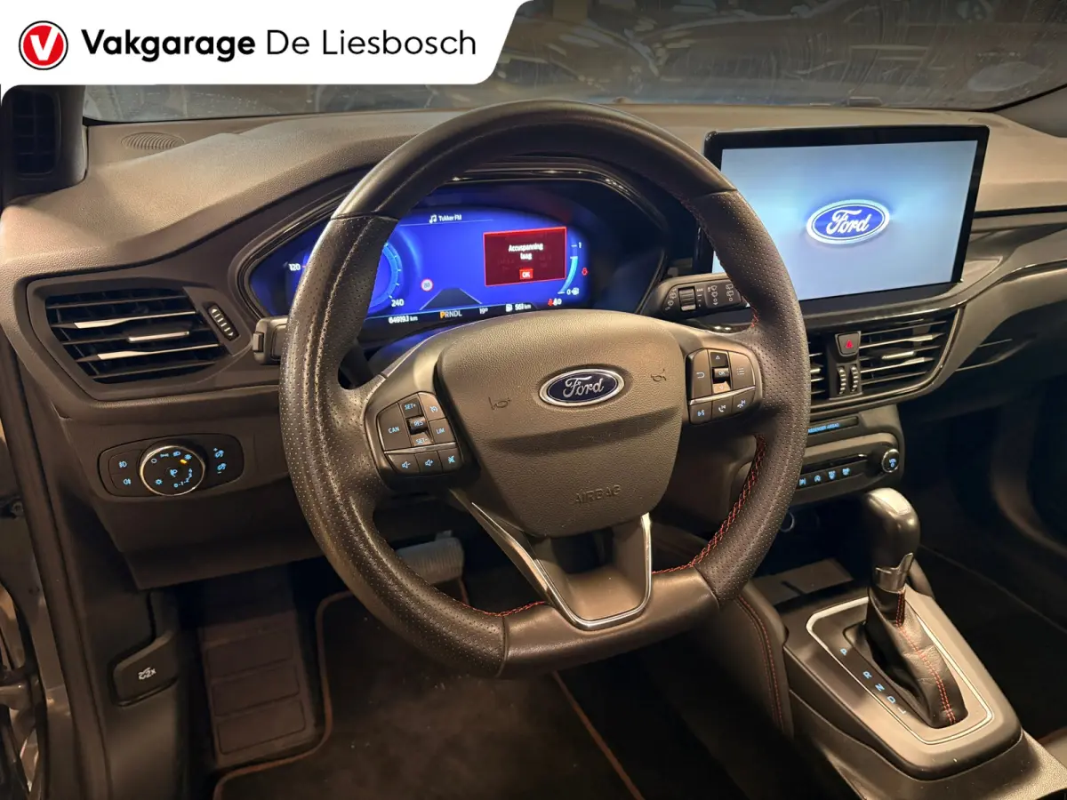 1.0 EcoBoost Hybrid ST Line X automaat / Camera / cruise / stoel en stuurverwarming