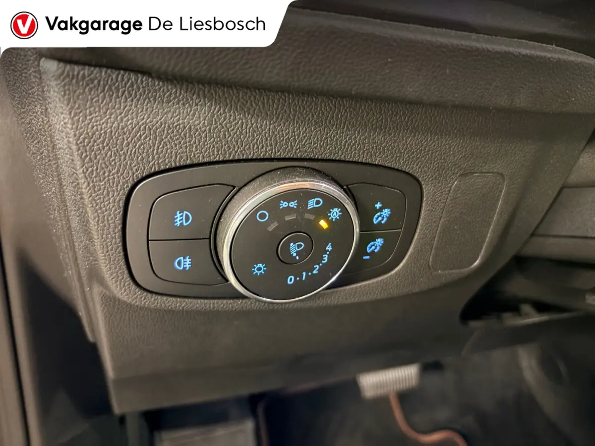 1.0 EcoBoost Hybrid ST Line X automaat / Camera / cruise / stoel en stuurverwarming