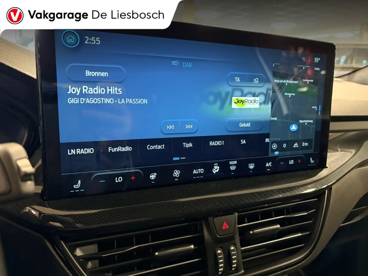 1.0 EcoBoost Hybrid ST Line X automaat / Camera / cruise / stoel en stuurverwarming