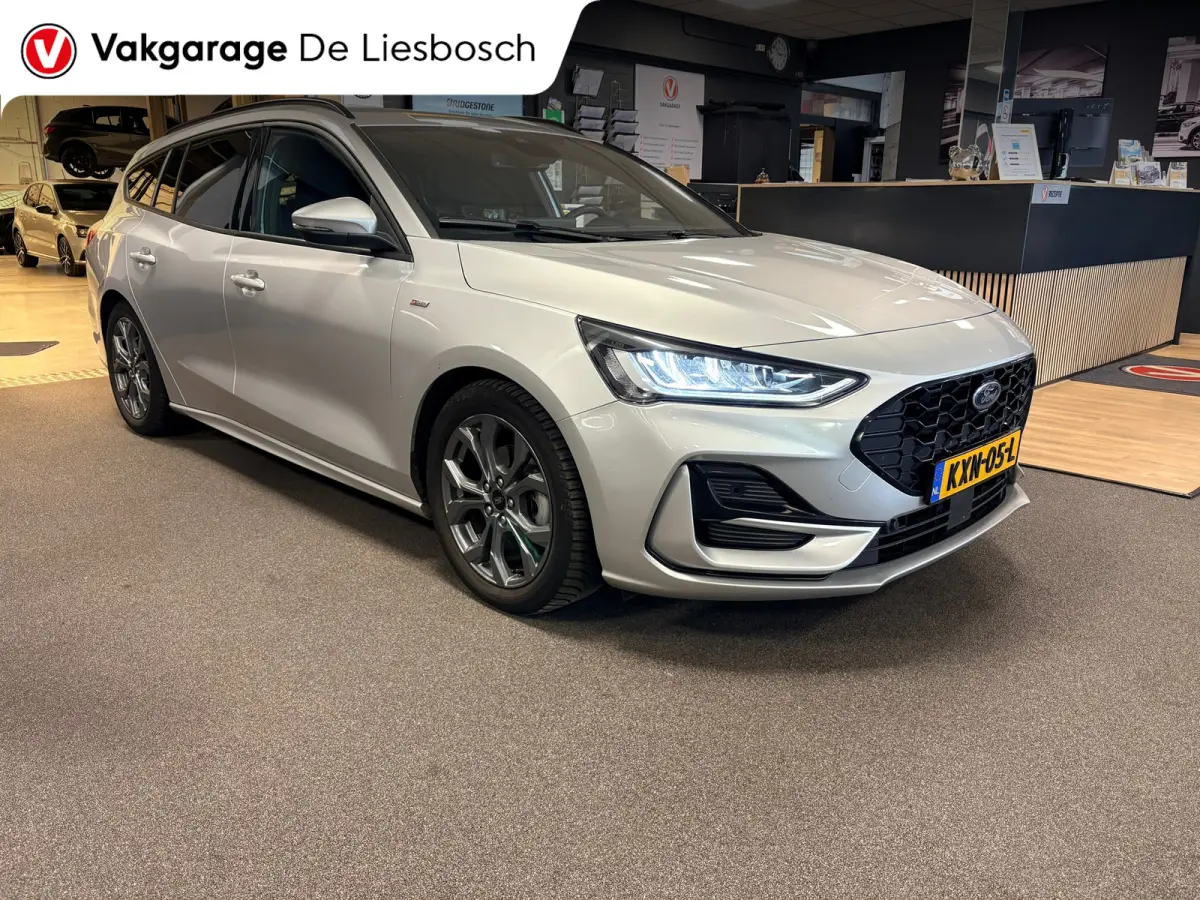 1.0 EcoBoost Hybrid ST Line X automaat / Camera / cruise / stoel en stuurverwarming