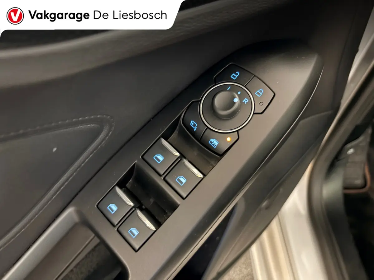1.0 EcoBoost Hybrid ST Line X automaat / Camera / cruise / stoel en stuurverwarming