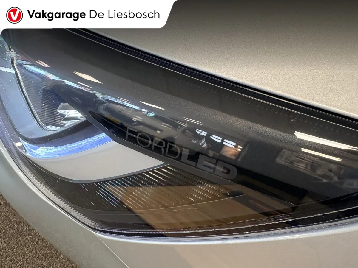1.0 EcoBoost Hybrid ST Line X automaat / Camera / cruise / stoel en stuurverwarming