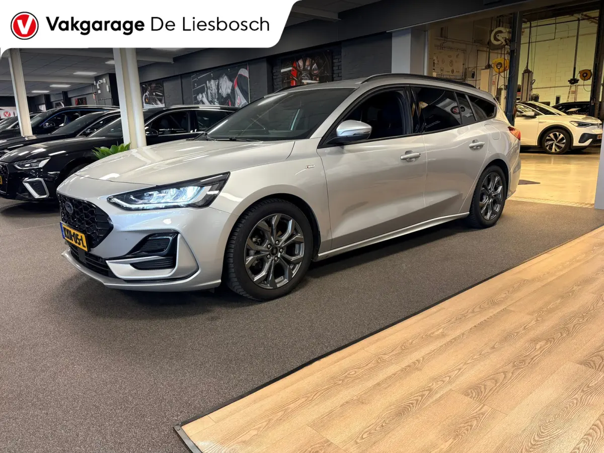 1.0 EcoBoost Hybrid ST Line X automaat / Camera / cruise / stoel en stuurverwarming
