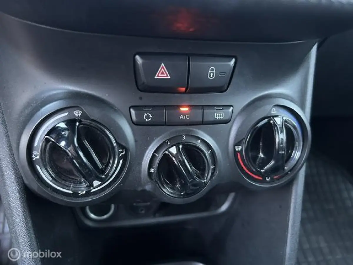 1.2 AUTOMAAT * NAVIGATIE * AIRCO * CRUISE CONT*