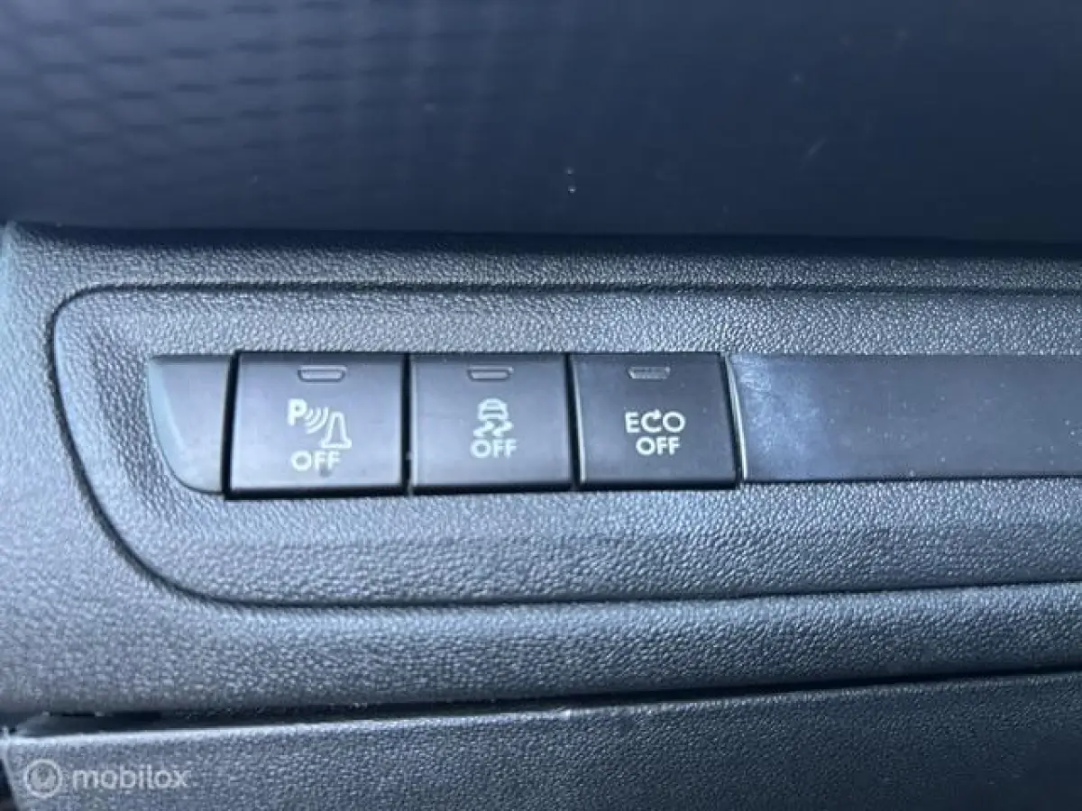 1.2 AUTOMAAT * NAVIGATIE * AIRCO * CRUISE CONT*