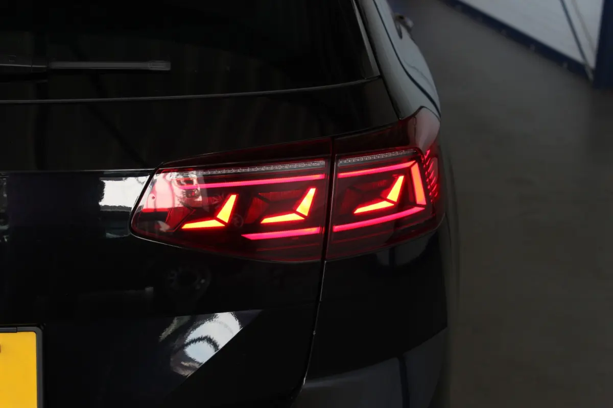 1.4 TSI PHEV GTE Business SOH 90% | Trekhaak | 360° Camera | LED Matrix | Massage | Stoelverw. | Virtual Cockpit | Carplay | 18" LMV | PDC V+A