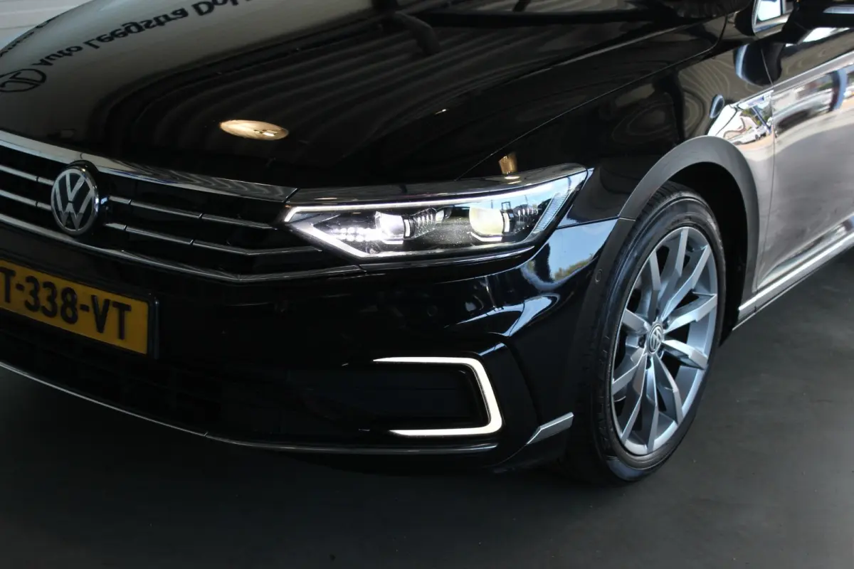 1.4 TSI PHEV GTE Business SOH 90% | Trekhaak | 360° Camera | LED Matrix | Massage | Stoelverw. | Virtual Cockpit | Carplay | 18" LMV | PDC V+A