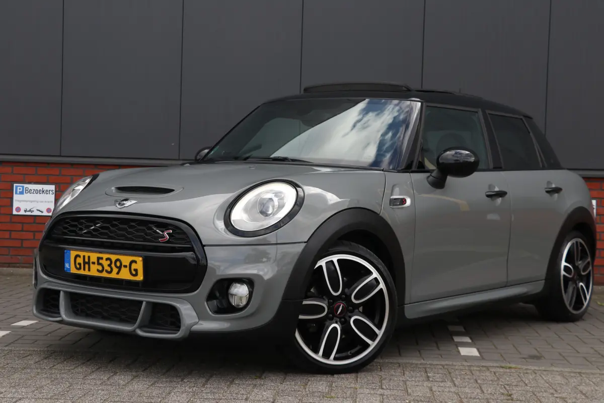 MINI (5-deurs) 2015 Benzine Automatisch leasen
