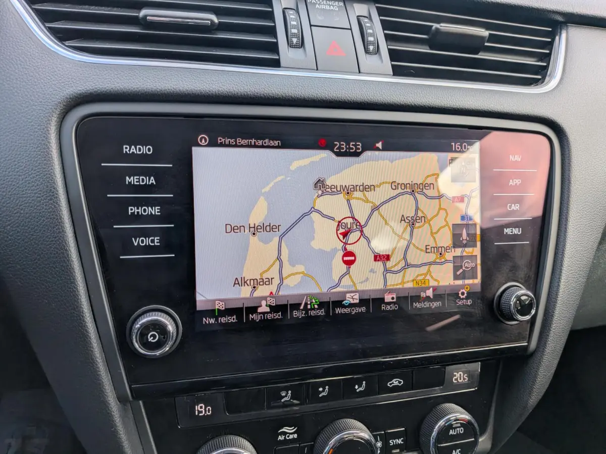1.0 TSI Greentech Business Edition