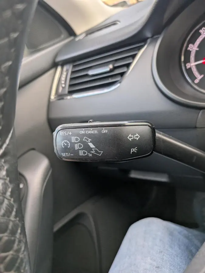 1.0 TSI Greentech Business Edition