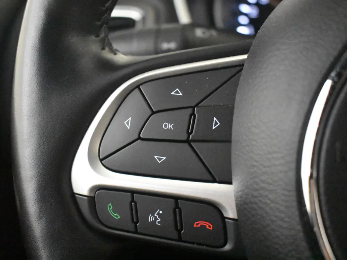 1.3T S l Leder l Elektr. Stoel verstelling l Stoel/stuurverwarming | Navigatie l Camera l Cr Control l 18" l Premium Audio l Elekt. Klep l