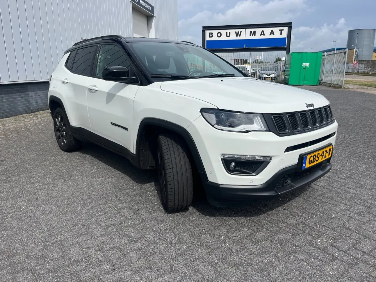 1.3T S l Leder l Elektr. Stoel verstelling l Navigatie l Camera l Cr Control l 18" l Premium Audio l Elekt. Klep l