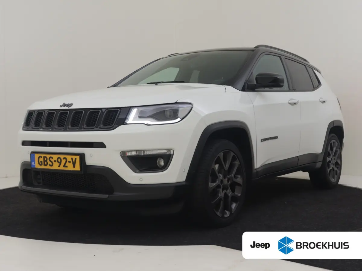 1.3T S l Leder l Elektr. Stoel verstelling l Stoel/stuurverwarming | Navigatie l Camera l Cr Control l 18" l Premium Audio l Elekt. Klep l