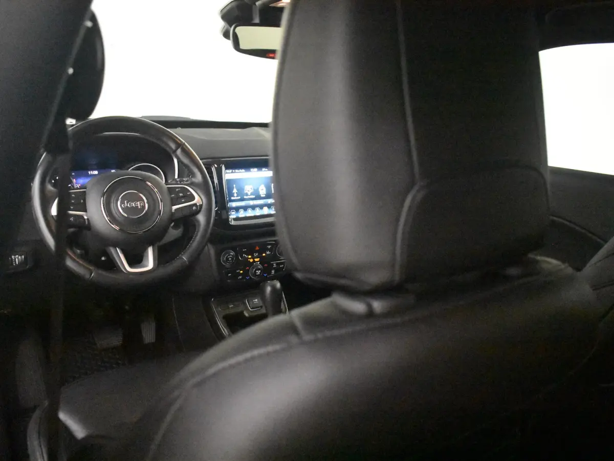 1.3T S l Leder l Elektr. Stoel verstelling l Stoel/stuurverwarming | Navigatie l Camera l Cr Control l 18" l Premium Audio l Elekt. Klep l