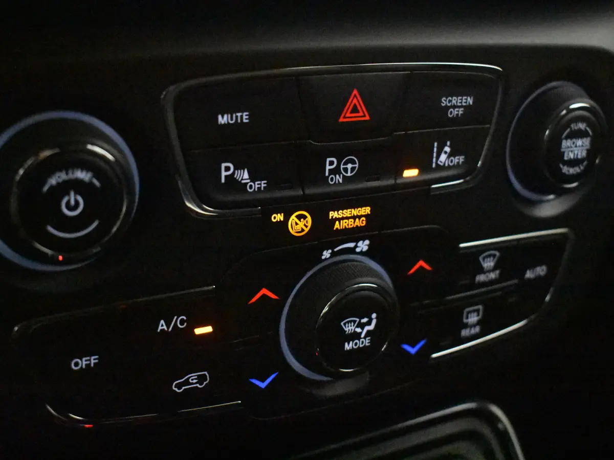 1.3T S l Leder l Elektr. Stoel verstelling l Stoel/stuurverwarming | Navigatie l Camera l Cr Control l 18" l Premium Audio l Elekt. Klep l