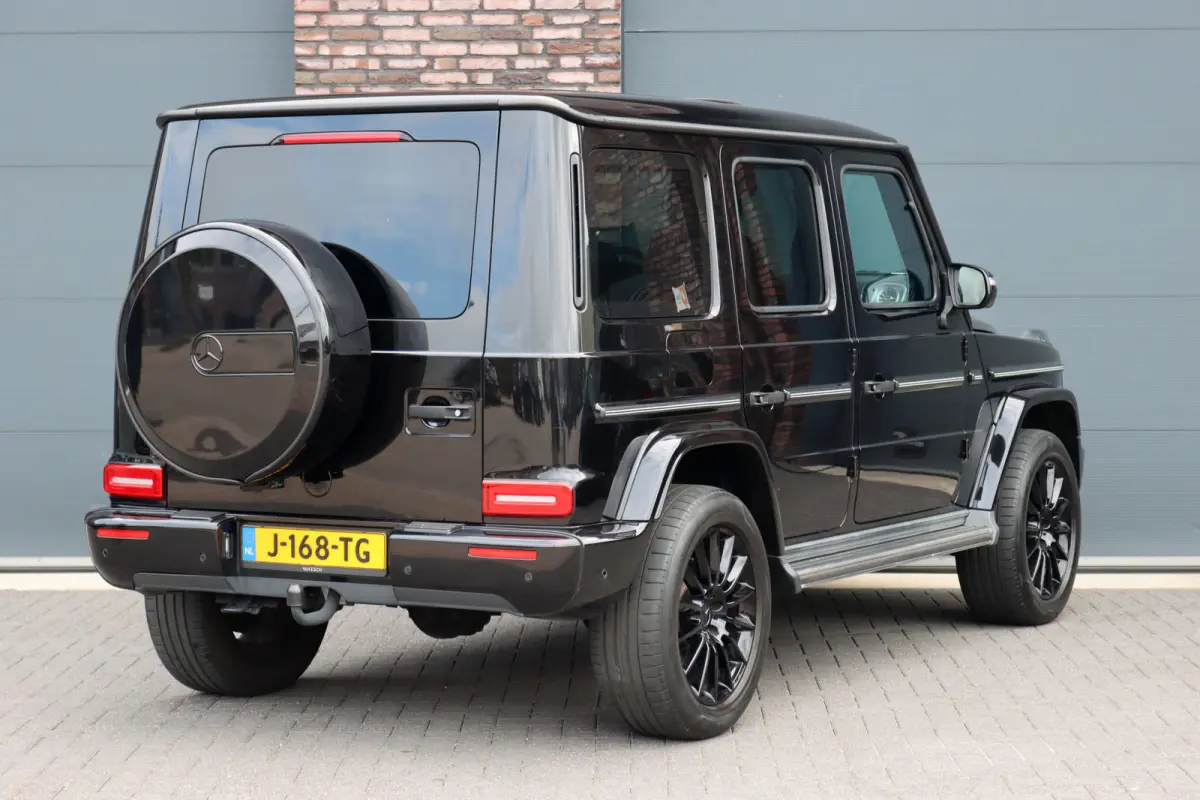 500 V8 | Schuifdak | Distronic+ | Standkachel | Burmester | Massage | Leder Exclusief | Stoelventilatie | Trekhaak | Sfeerverlichting | Apple Carplay |