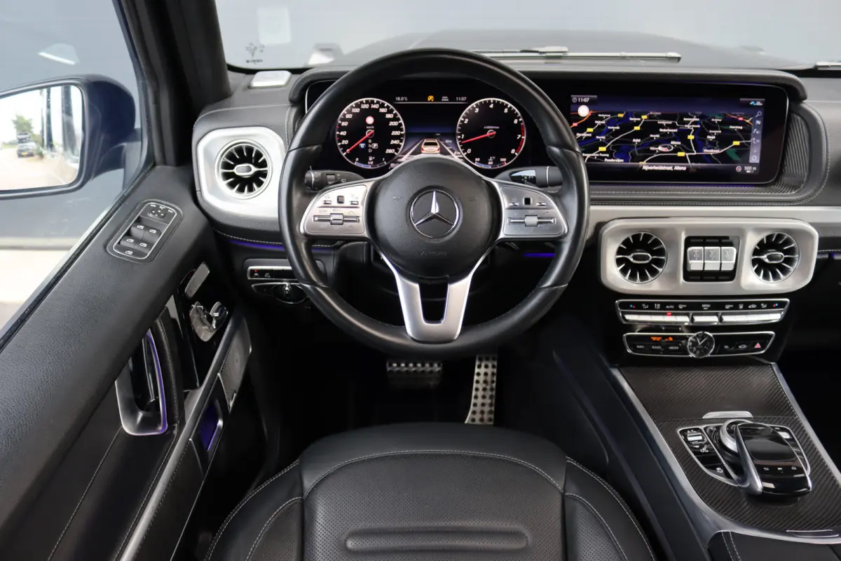 500 V8 | Schuifdak | Distronic+ | Standkachel | Burmester | Massage | Leder Exclusief | Stoelventilatie | Trekhaak | Sfeerverlichting | Apple Carplay |