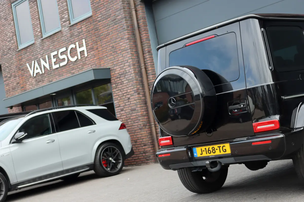 500 V8 | Schuifdak | Distronic+ | Standkachel | Burmester | Massage | Leder Exclusief | Stoelventilatie | Trekhaak | Sfeerverlichting | Apple Carplay |