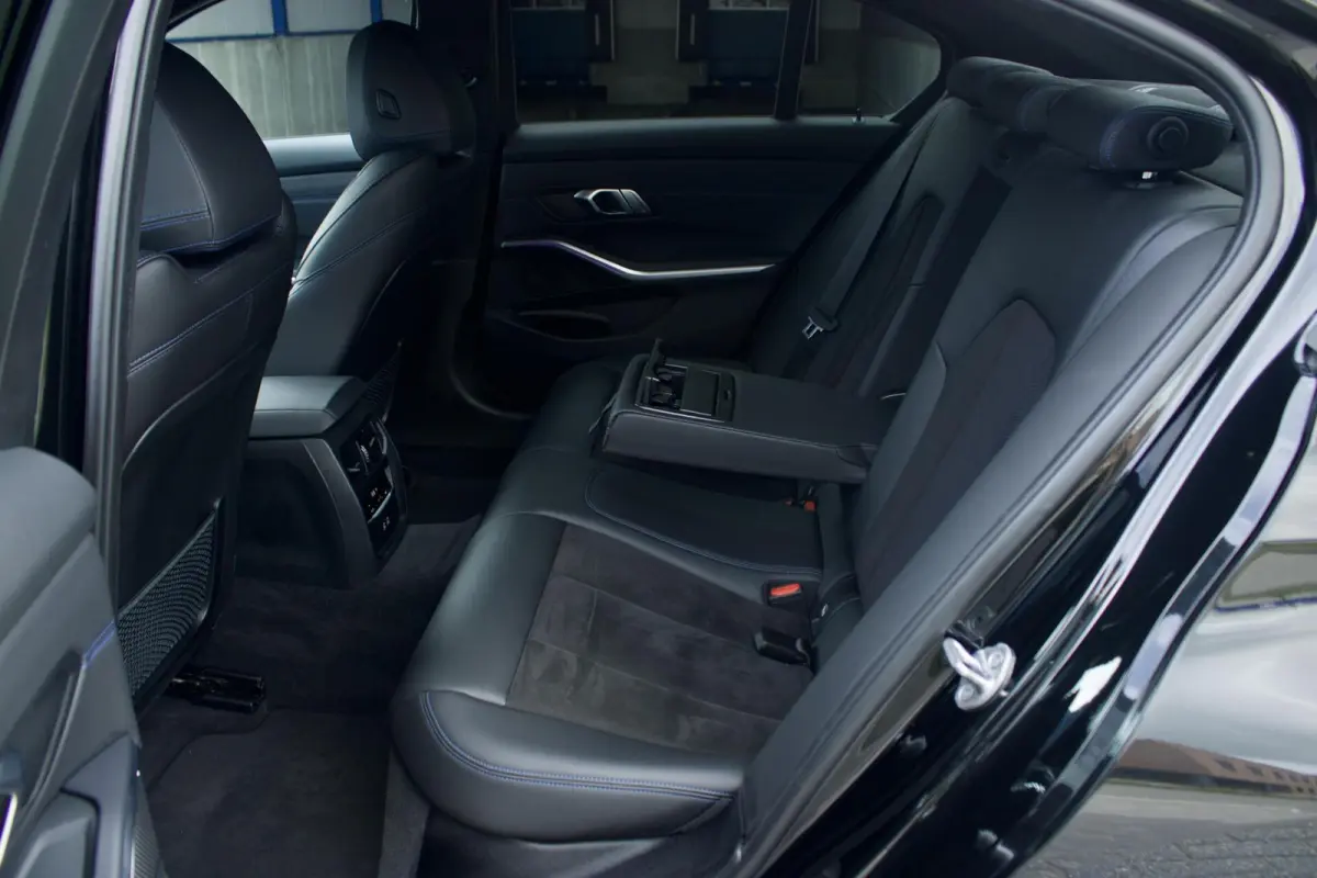 330i High Executive
