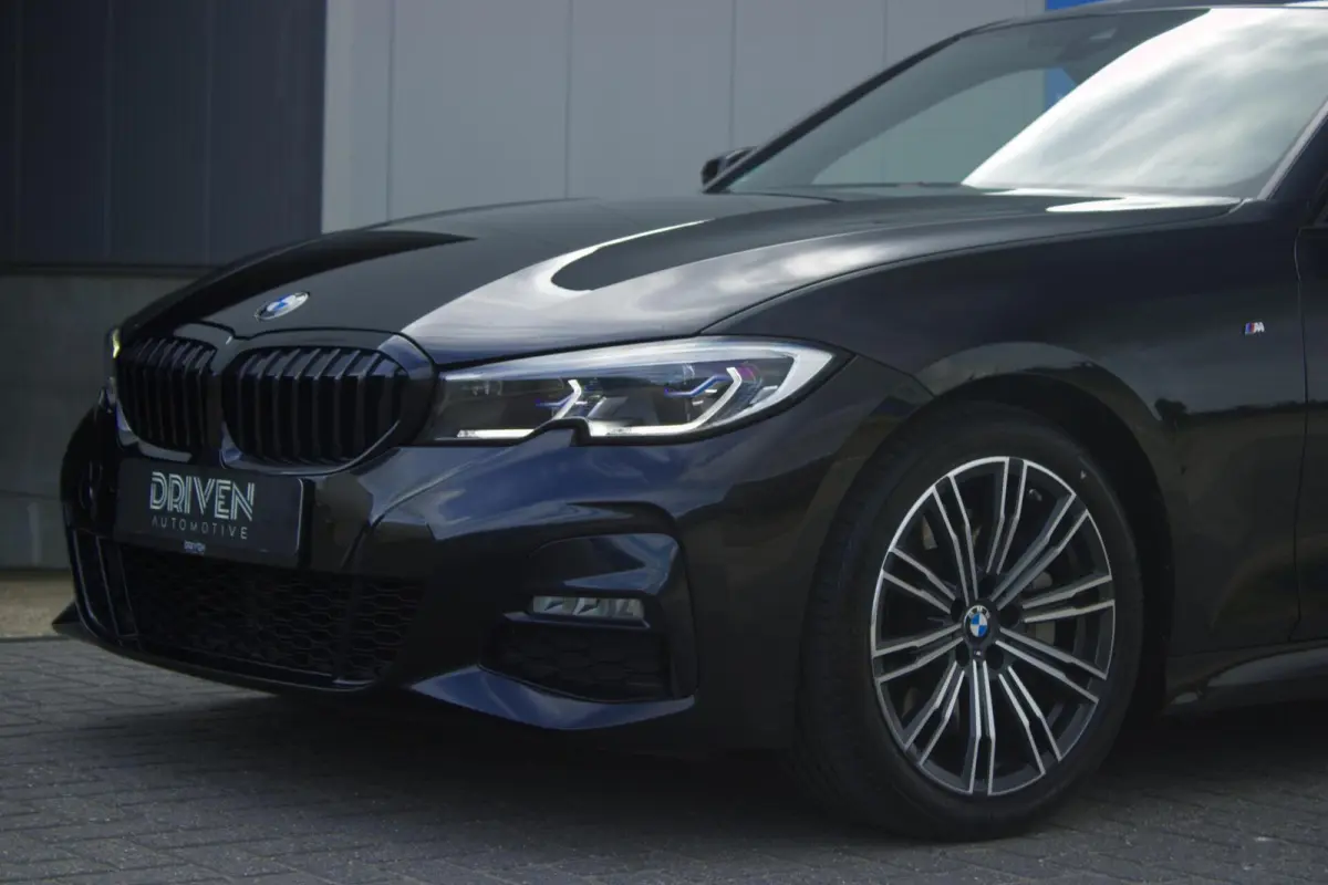 330i High Executive
