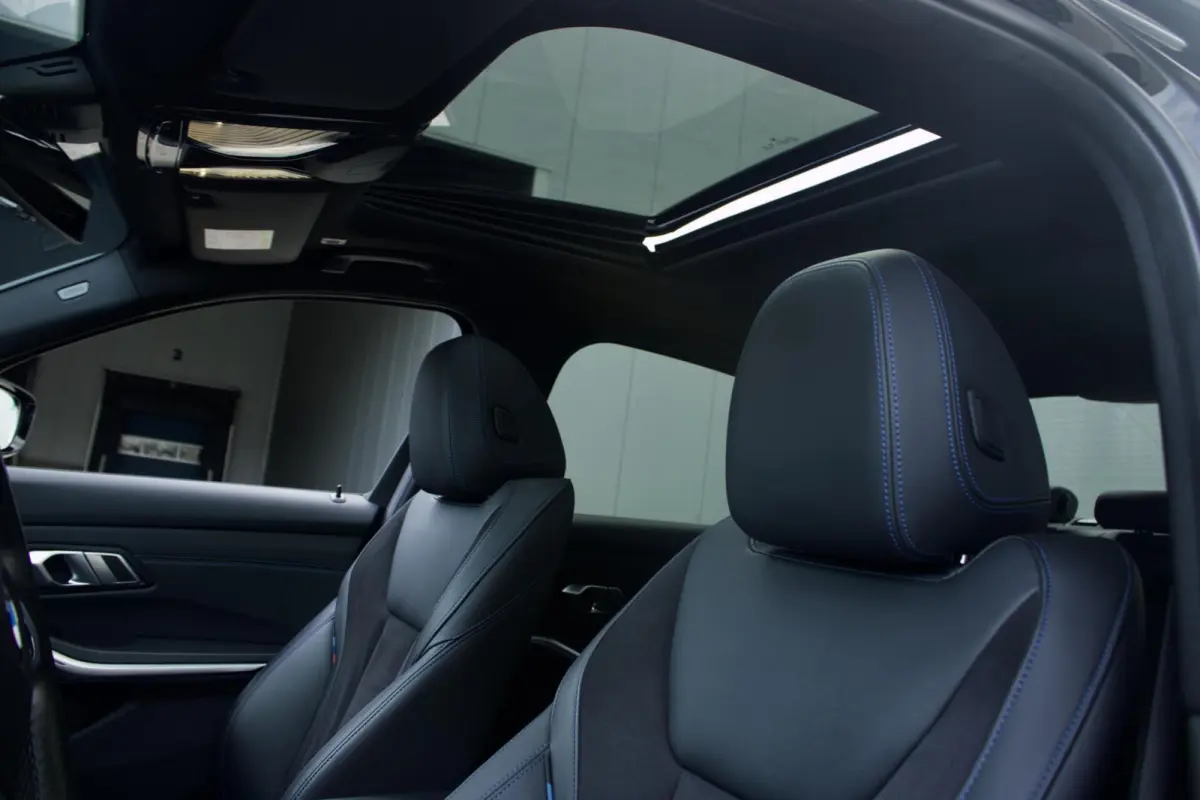 330i High Executive