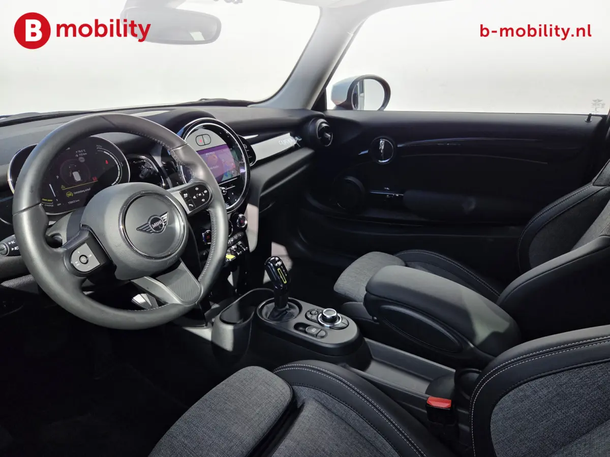 Camden Edition 33 kWh Warmtepomp SOH 99% Snelladen NL Auto! | Sportstoelen | Stoelverwarming | LED | Driving Assist. | DAB