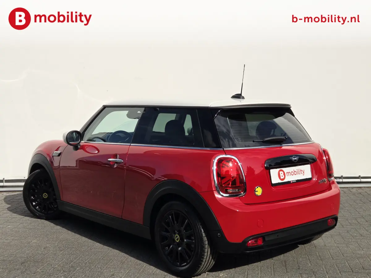 Camden Edition 33 kWh Warmtepomp SOH 99% Snelladen NL Auto! | Sportstoelen | Stoelverwarming | LED | Driving Assist. | DAB