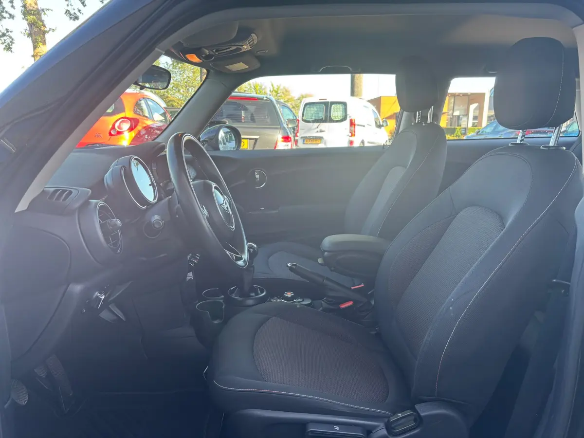 1.5 Cooper Business | Bluetooth | Navi | Cruise | Airco