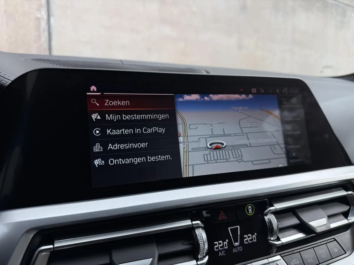 330i Introduction High Executive Edition | BMW Individual | Trekhaak | Adaptieve Cruise | H&K | 360' Camera |