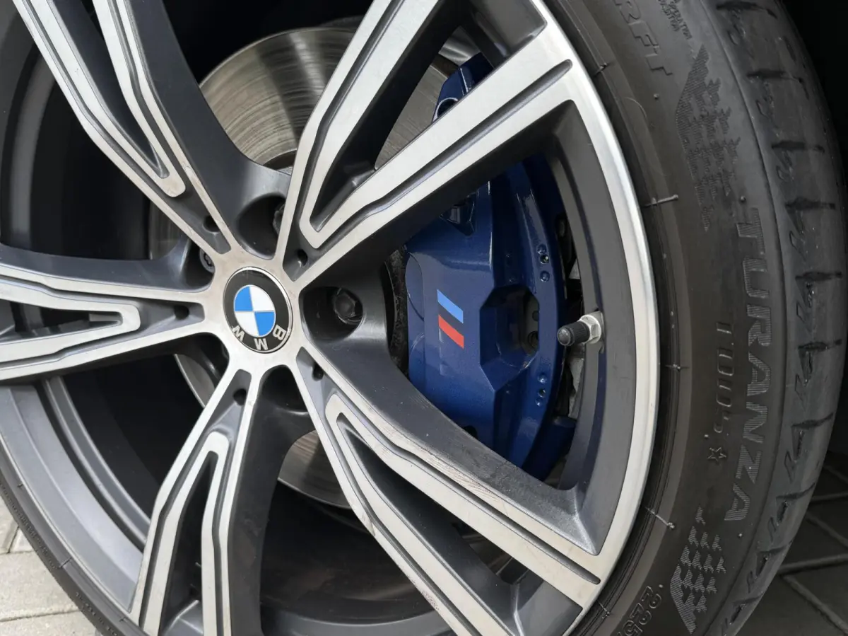 330i Introduction High Executive Edition | BMW Individual | Trekhaak | Adaptieve Cruise | H&K | 360' Camera |