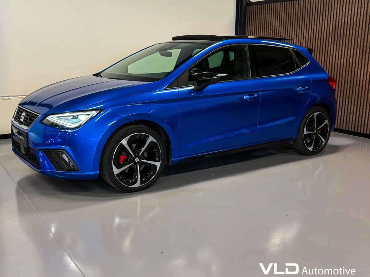 1.0 TSI FR LED PANO BEATS CAM CARPLAY ALCANTARA
