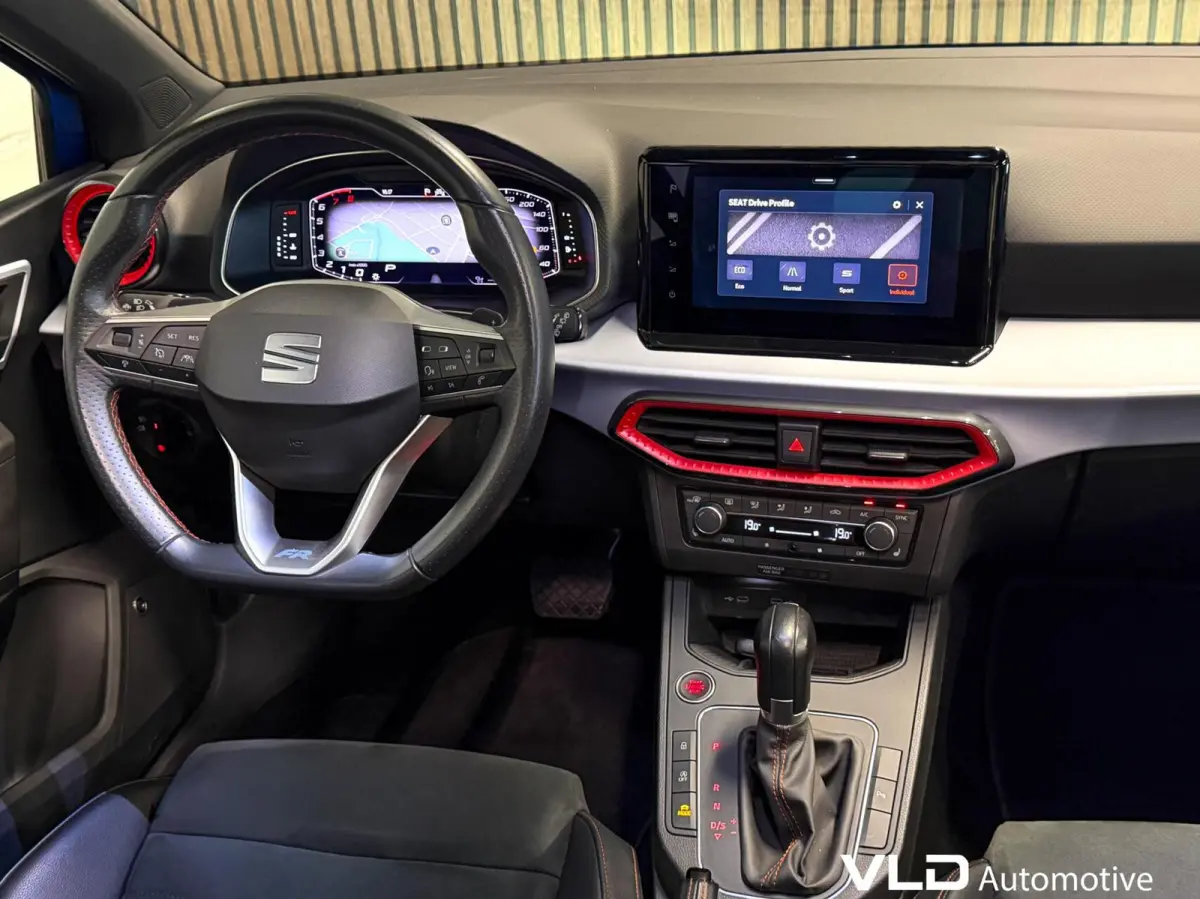 1.0 TSI FR LED PANO BEATS CAM CARPLAY ALCANTARA