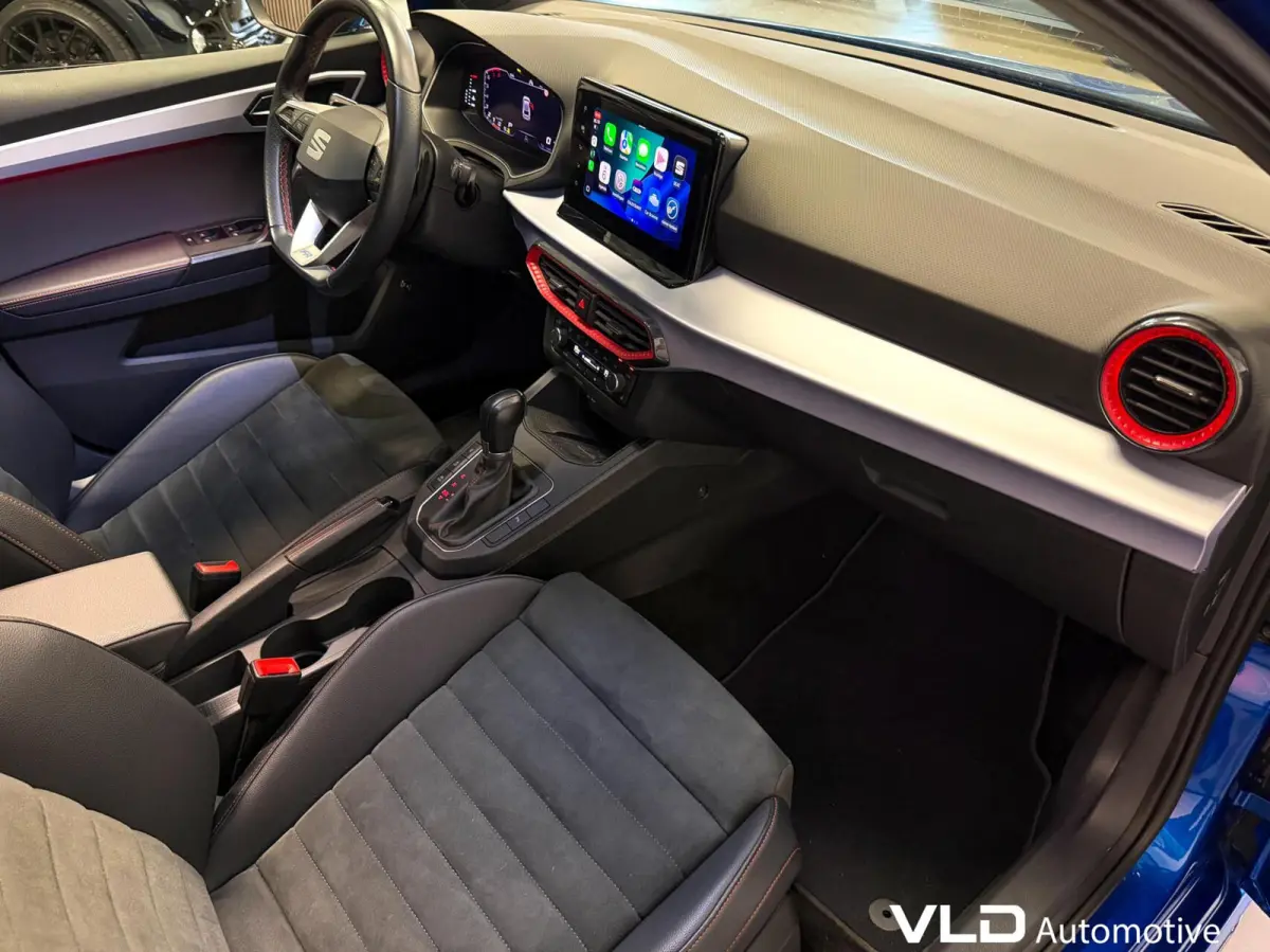 1.0 TSI FR LED PANO BEATS CAM CARPLAY ALCANTARA