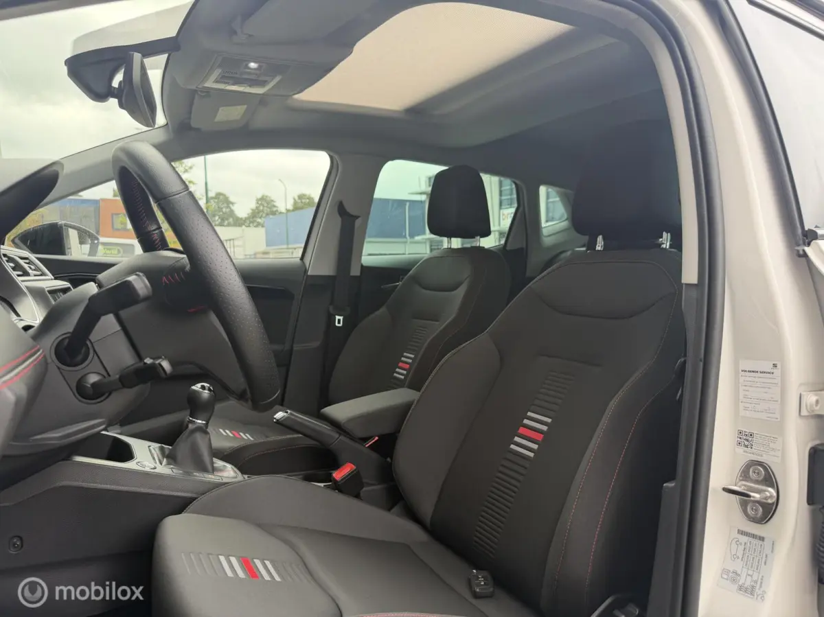 1.0 TSI FR Business Intense | LED | Pano | ACC