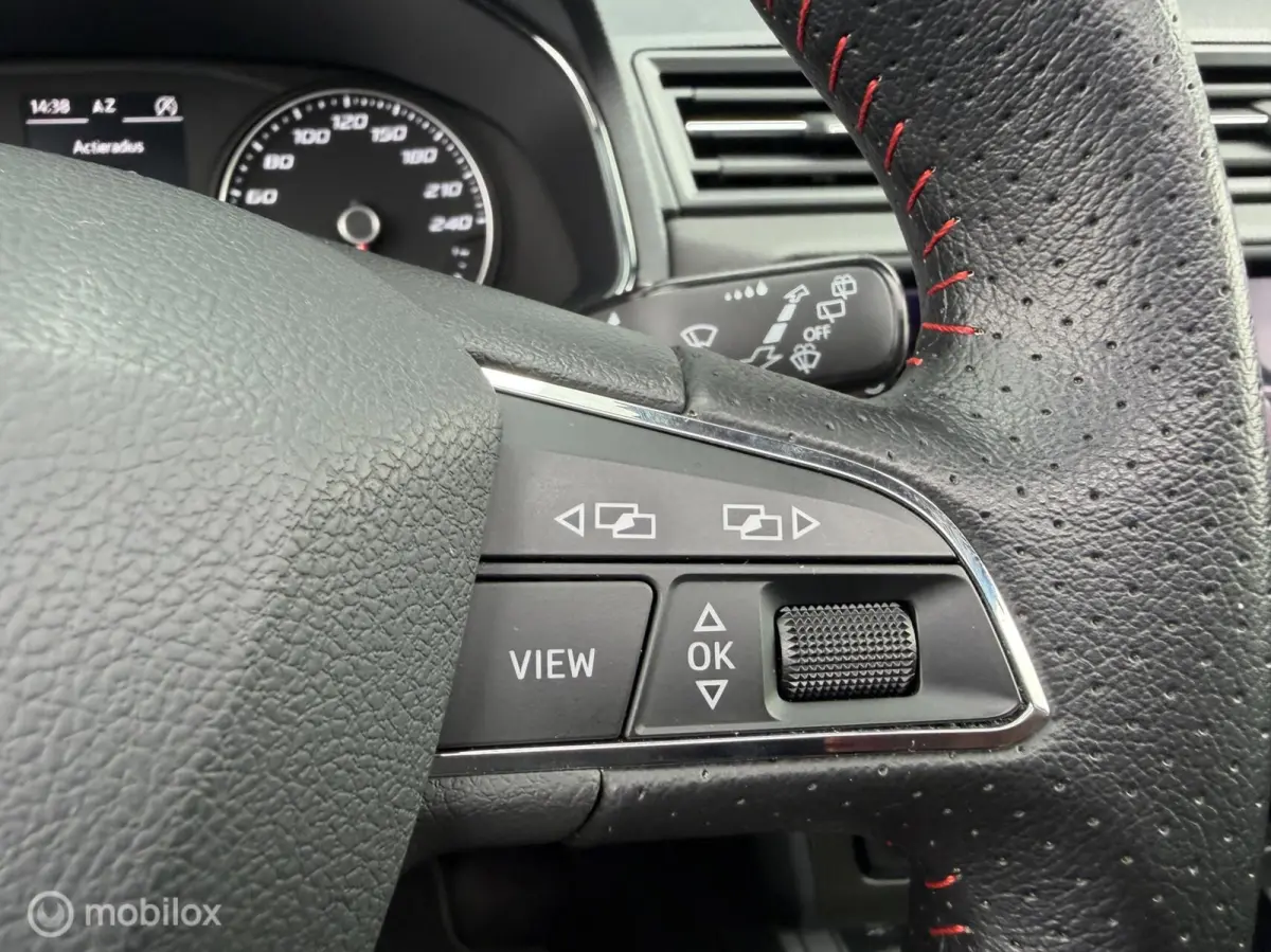 1.0 TSI FR Business Intense | LED | Pano | ACC