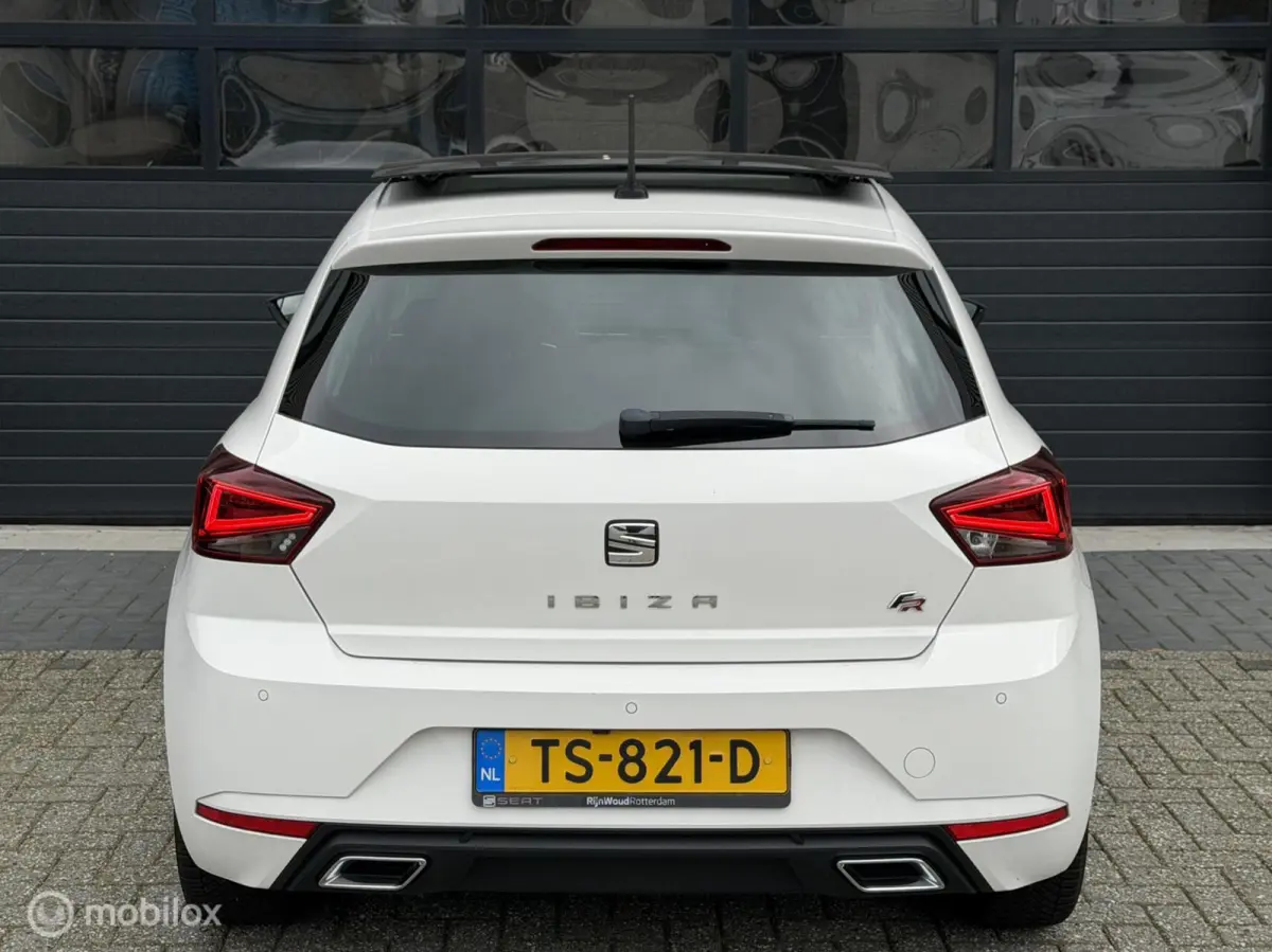 1.0 TSI FR Business Intense | LED | Pano | ACC