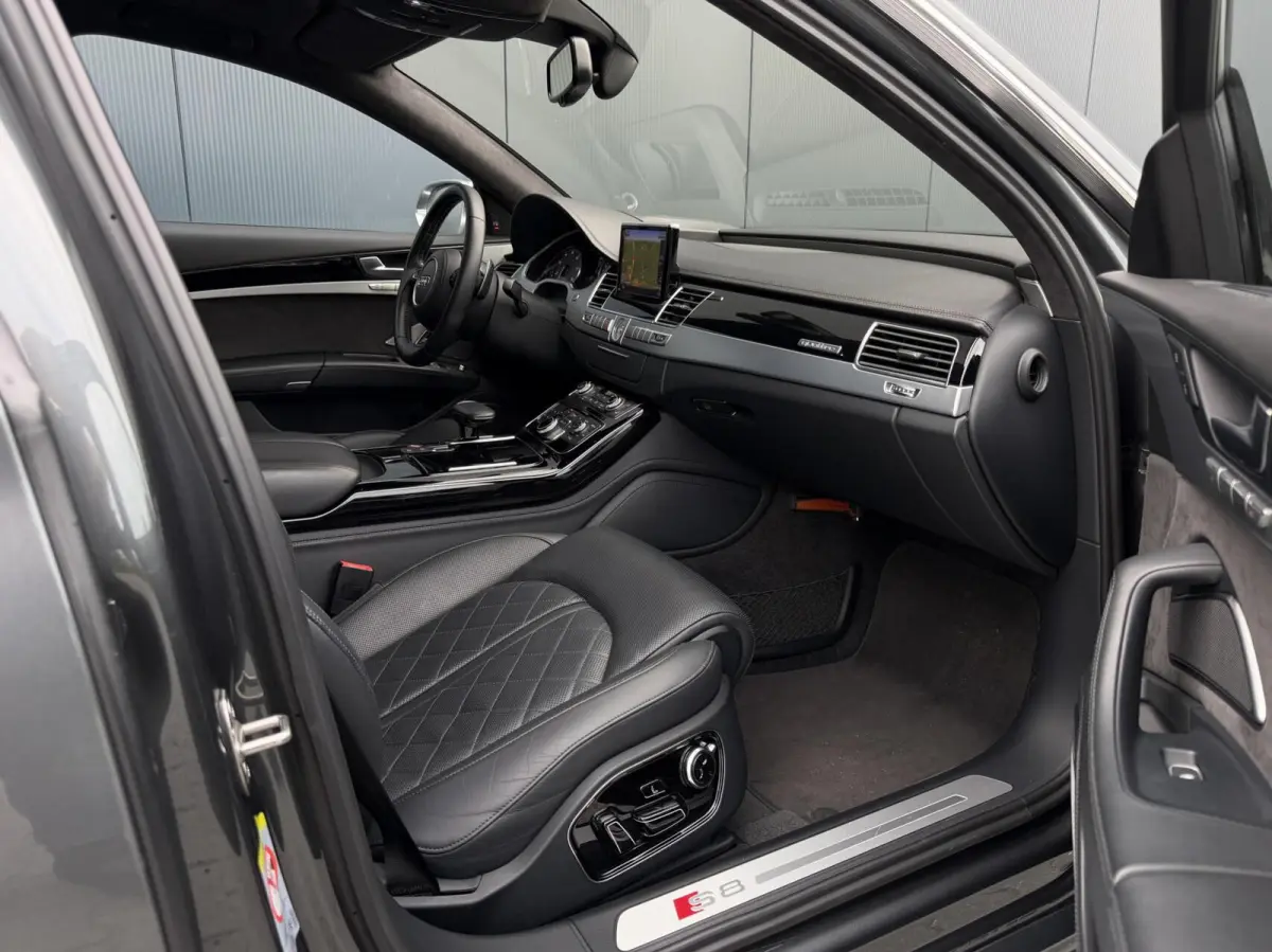 4.0 TFSI Quattro Keramisch - Schuifdak - Led - B&O High End Audio - Nachtzicht